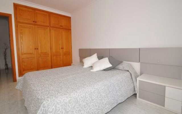 Llubi Pool and Views