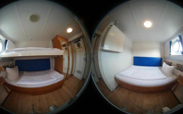Eastern & Western Comfort Hostelboat