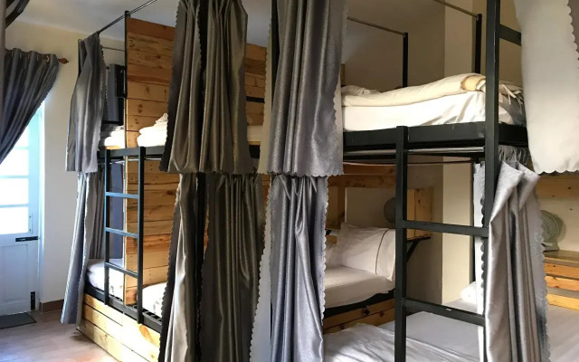 Nhiet Doi Hotel