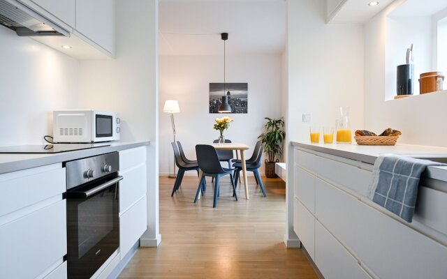 Spacious Modern 3-bedroom Apartment Near Metro Station in Copenhagen Ørestad