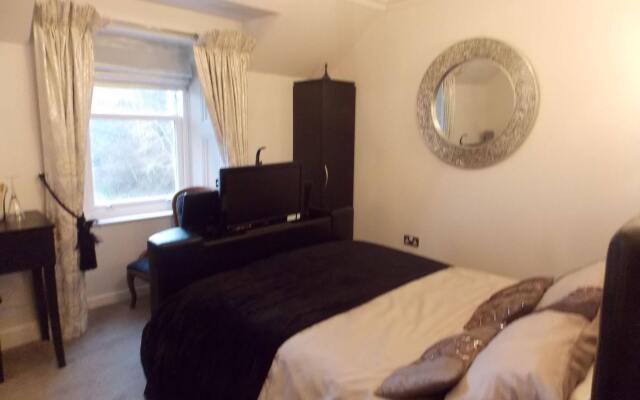 High Cliff Guest House