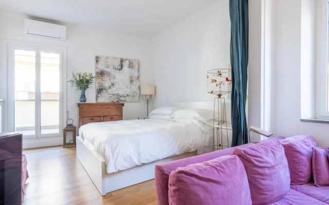 The Right Place 4u Mario de Fiori Apartment