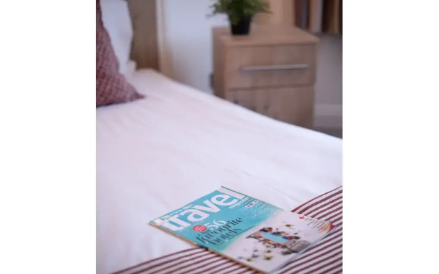 OYO TamTam Acton Hotel