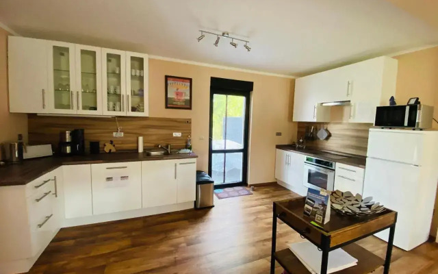 Großzügiges Ferienhaus am Senftenberger See mit 2 Terrassen