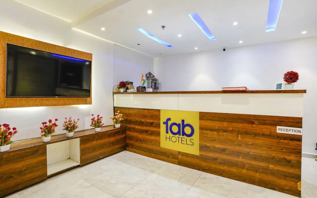 Fabhotel Rose Palace