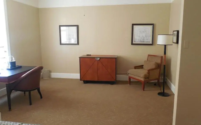 The Gadsden Hotel