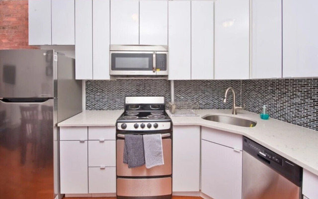 Cozy 2 BR on East Harlem
