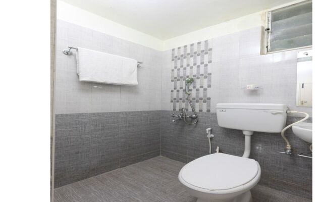 OYO 5896 Rose Flower Nest