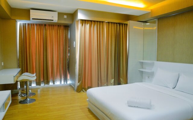 Cozy Studio Room Tamansari The Hive Cawang Apartment By Travelio