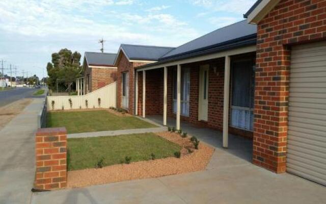 Numurkah Self Contained Apartments - The Saxton