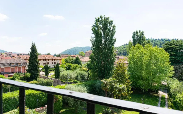 Suite Apartments in Villa del 1700