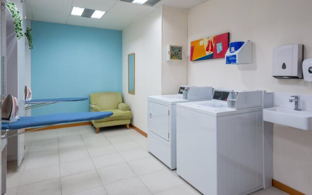 Holiday Inn Express Causeway Bay Hong Kong by IHG