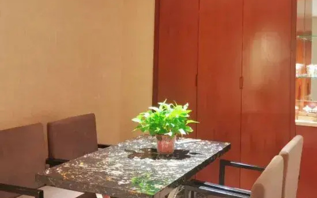 Guanzhong Hotel