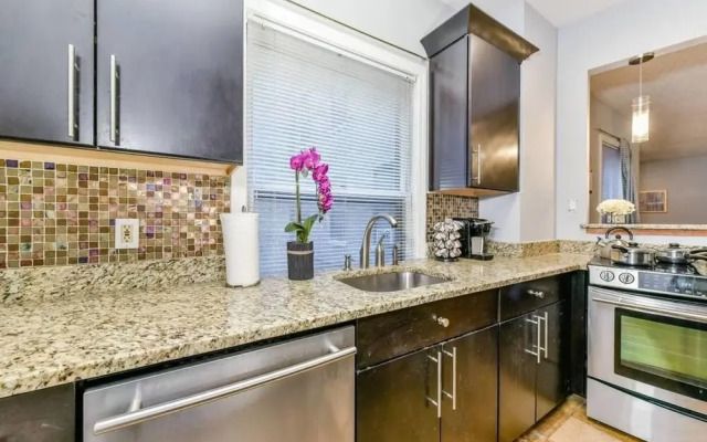 Spacious 2br/1ba Beacon Hill Apt Near MGH