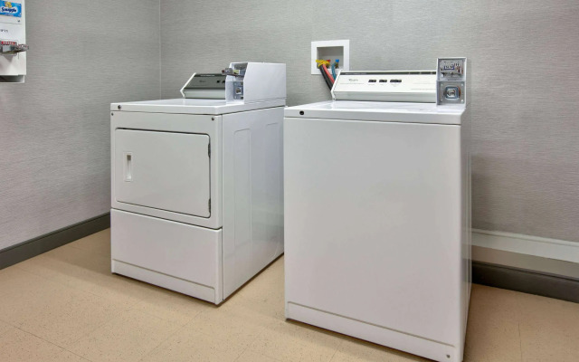 La Quinta Inn & Suites by Wyndham Little Rock - Bryant