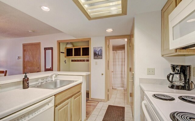 Beautiful Condo, Ski Out Your Back Door - FP202 by RedAwning