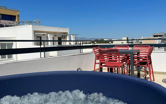 M & M boutique apartments