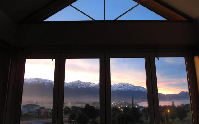 Nikau Lodge