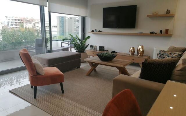 The Lop Athens Holiday Luxury Suites