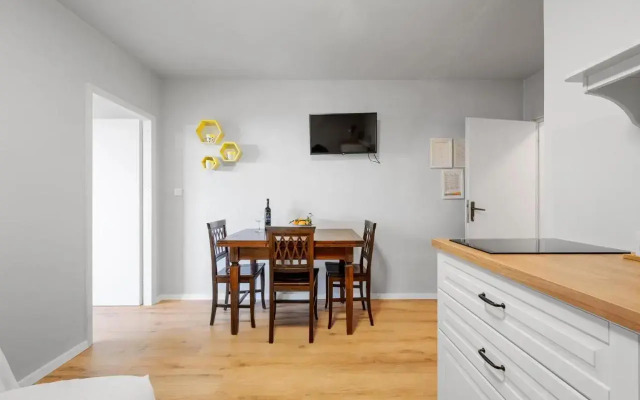 Five-Bedroom Holiday home Primosten with Sea view 06