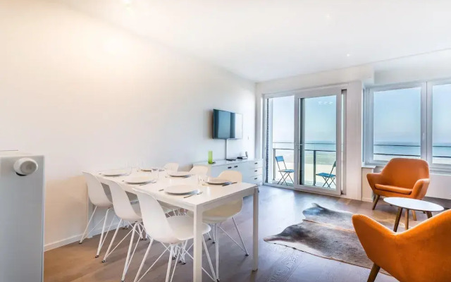 Winoc 402 Apartment With sea View in Koksijde
