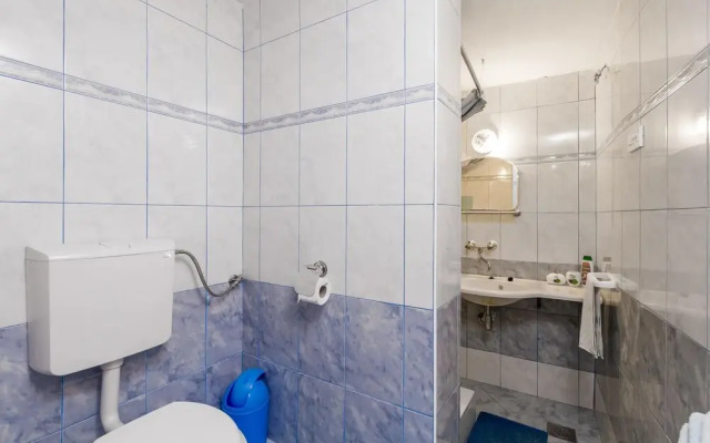 Beautiful Home in Lukovo Sugarje With Wifi and 1 Bedrooms
