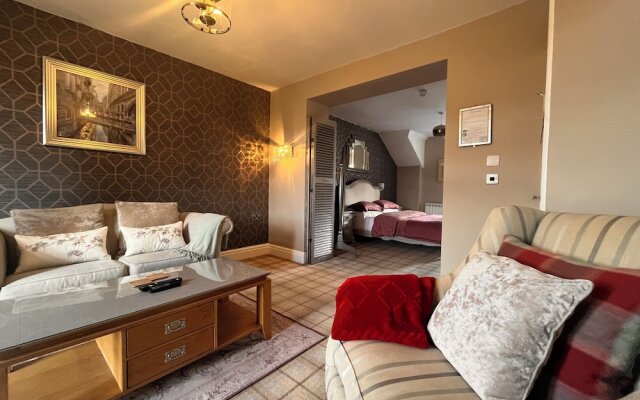 Bowness Bay Suites - Adults only