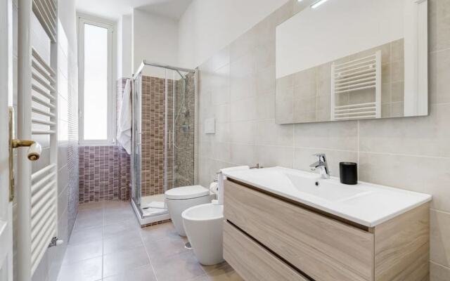 Bright and Modern 2 bed Flat in Prati