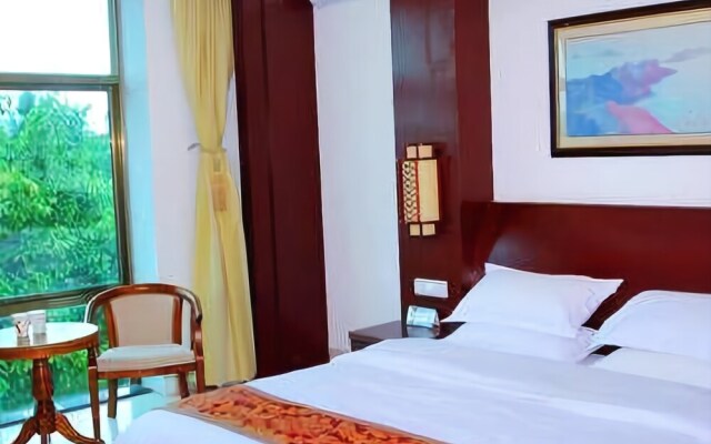 Tongcheng Business Hotel
