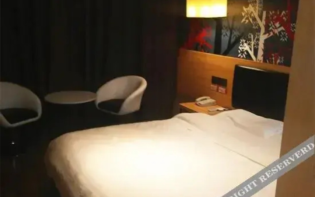 Shankee Hotel (Zhashui Bus Station)