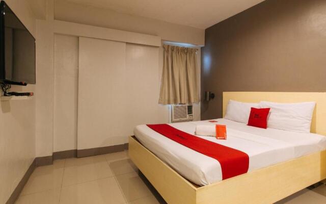 RedDoorz @ Samat Mandaluyong