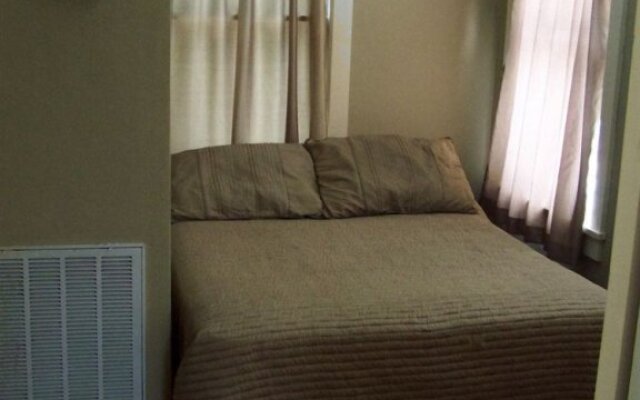 Crystal Cove Bed and Breakfast