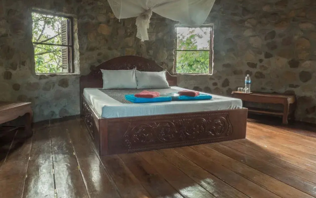 Ganesha Kampot Eco Guesthouse