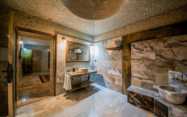 Majestic Cave House