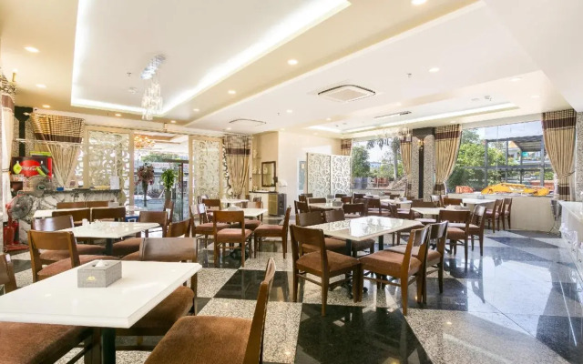 OYO 151 An Binh Hotel