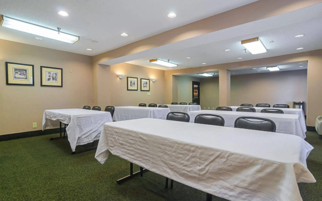 SureStay Plus Hotel by Best Western Durham Medical Center