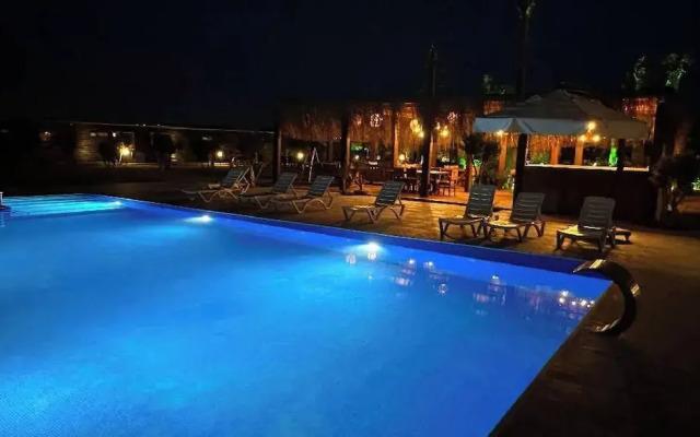 Flu Alaçatı Tiny House Otel