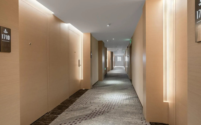 Lavande Hotel Duyun Dashizi Wenfeng Park