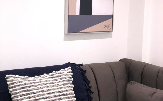 Super Modern Serviced Apartment in City Centre
