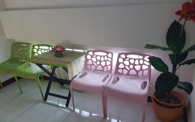 V-House Hotel