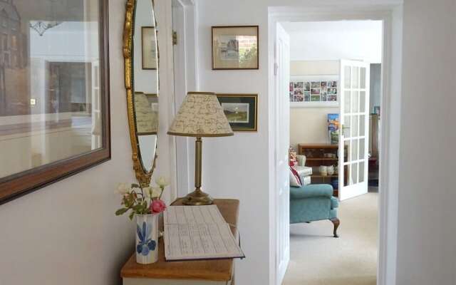 Honey Lodge