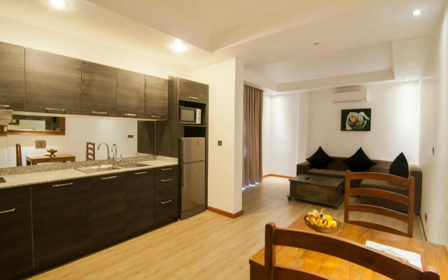 La Rose Suites