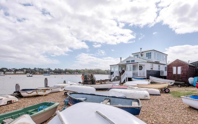 The Boathouse Felixstowe Ferry Air Manage Suffolk