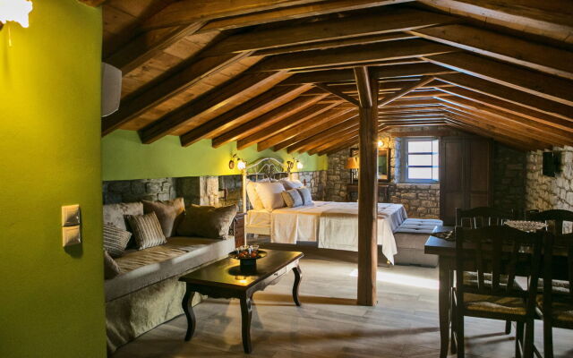 En Plo Luxury Suites