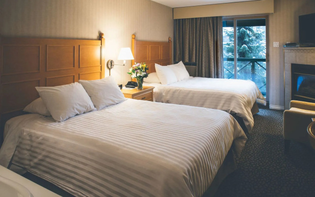 Pinnacle Hotel Whistler Village
