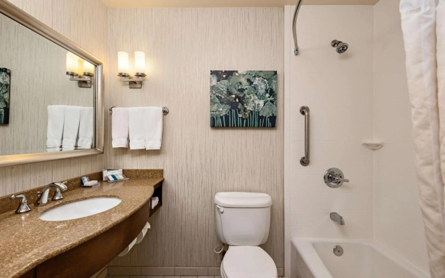 Hilton Garden Inn Overland Park