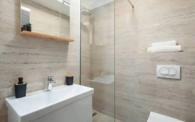 Shimmering Sea Apartment With Terrace