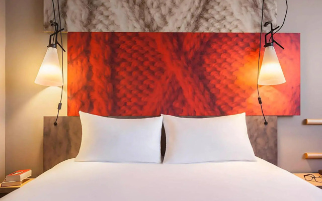 ibis Sens Hotel