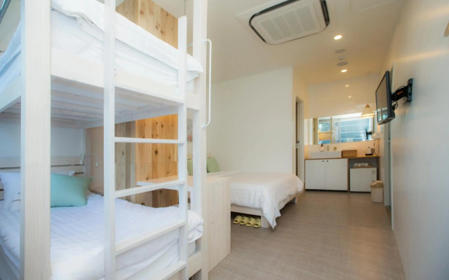 Hostel Haru