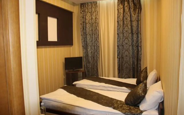 Turan Hotel On Mustafin 88